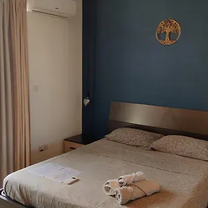 Airport Bedroom With Bathroom Self Check In And Self Check Out Air-condition Included , Mqabba Malta